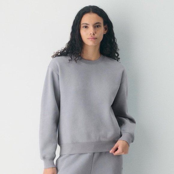 Aritzia Women's Sweatfleece Cozyfleece Gray Sweatshirt Jogger Set Sz Medium - Picture 13 of 14